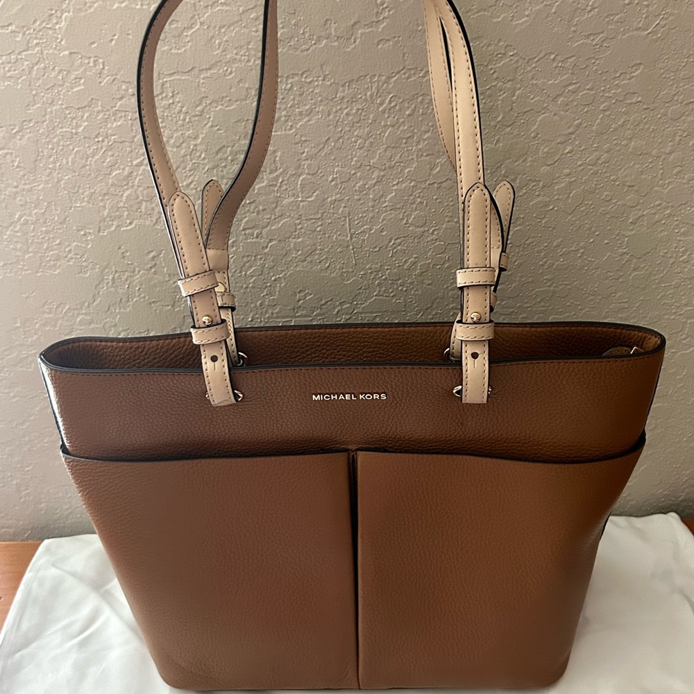 Michael Kors Bedford medium pebbled tote bag